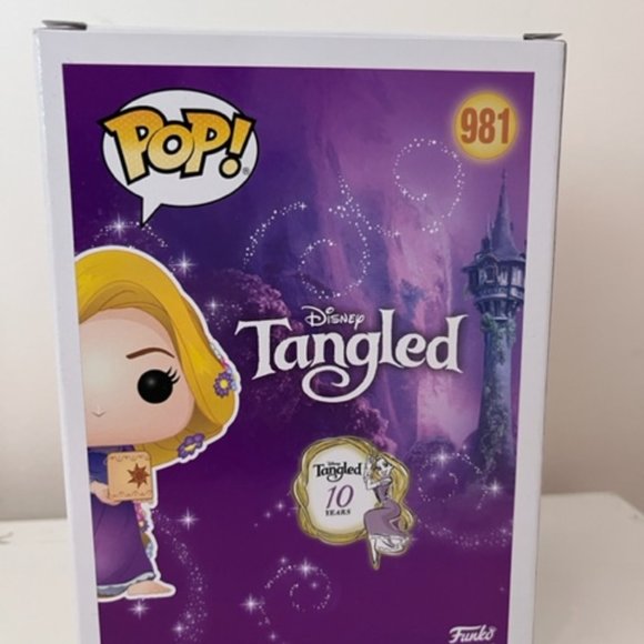 Funko pop Rapunzel 981 with lantern Boxlunch exclusive - Picture 4 of 4